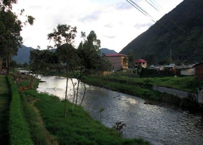 The Huancabamba River runs along the edge of the city.